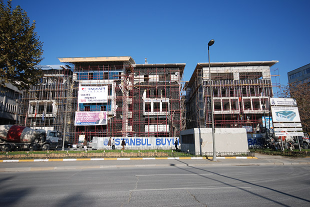 Fatih Belediye Hizmet Binası ve Kat Otoparkı ile Şehir Tiyatrosu İnşaatı